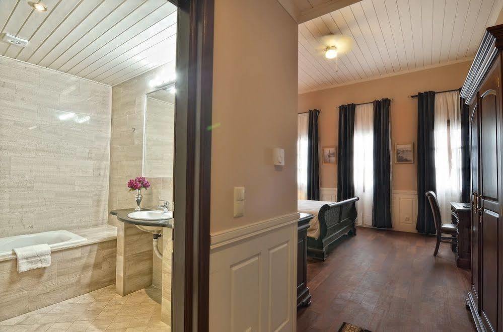 Heritage Hotels- Hotel Kalari Ioannina Ngoại thất bức ảnh